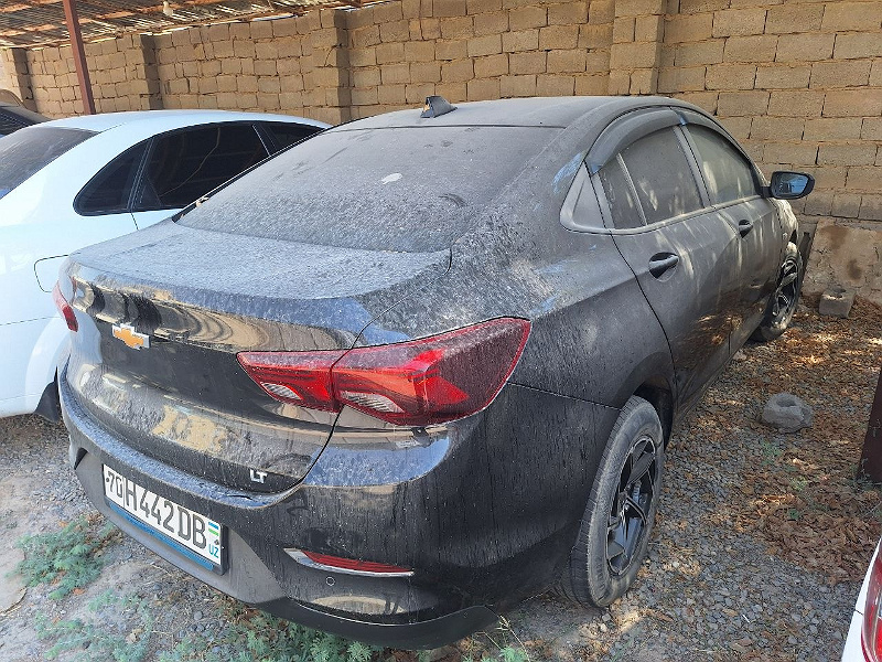 Фото лота: CHEVROLET ONIX, фото 6 из 7