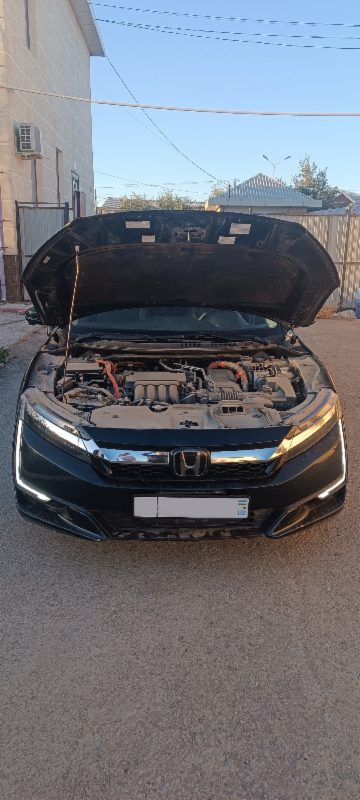 Фото лота: Honda Clarity, фото 6 из 9
