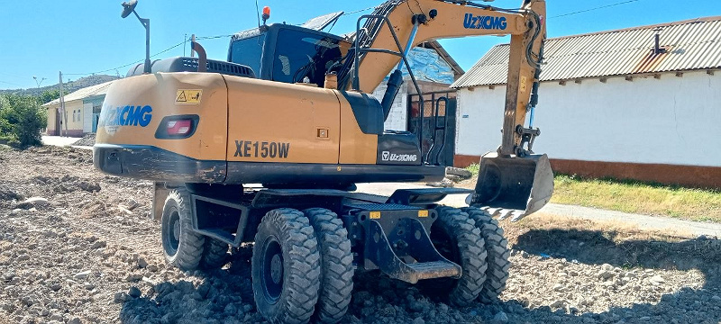 Фото лота: Ekskavator XE150W, фото 6 из 8