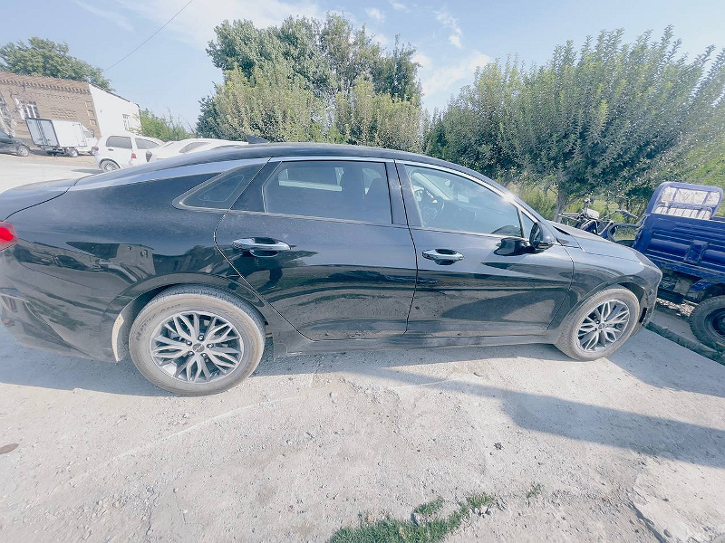 Фото лота: KIA K5 G0CQ, фото 12 из 13