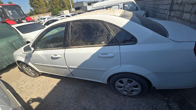 Фото лота: CHEVROLET LACETTI, фото 10 из 10