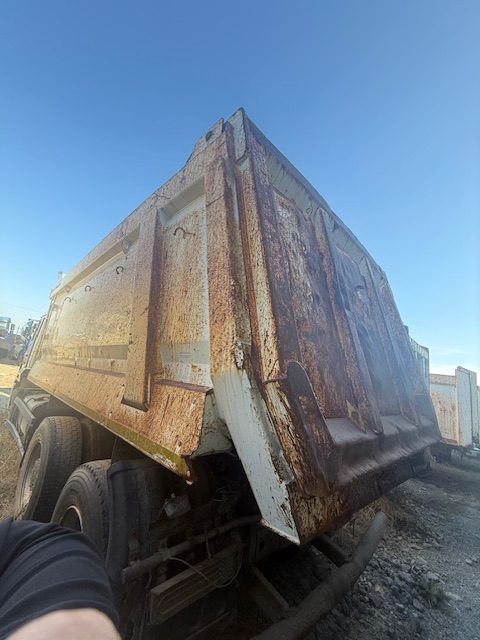 Фото лота: KAMAZ 6520 23016, фото 6 из 6
