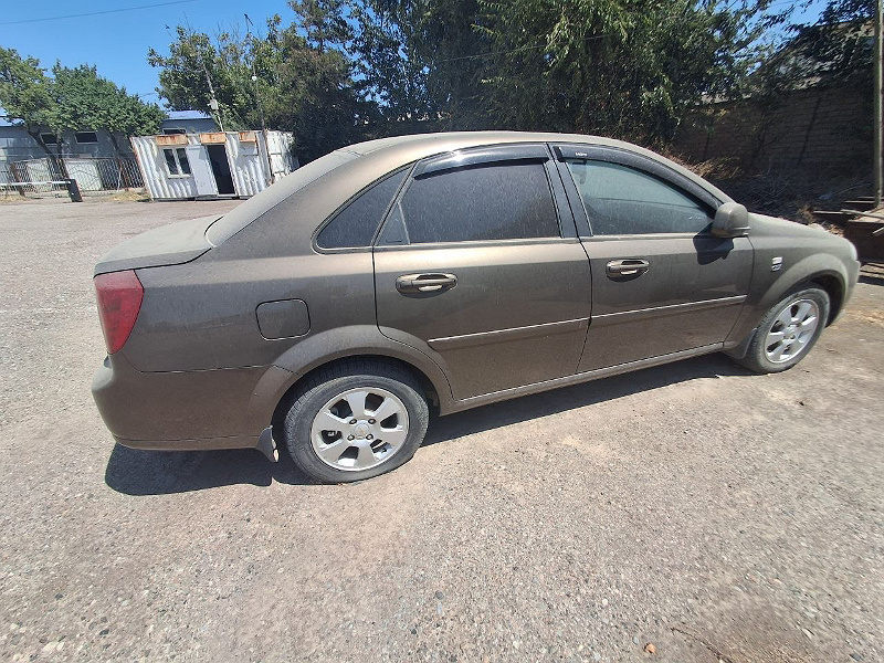 Фото лота: CHEVROLET LACETTI 2, фото 7 из 8