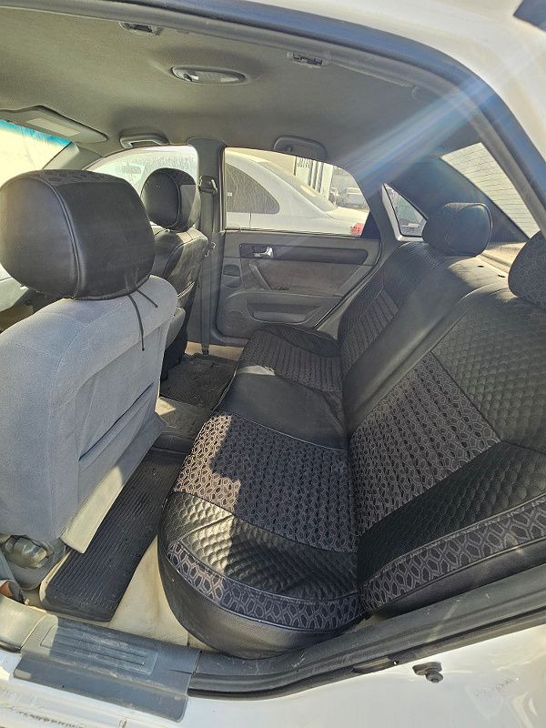 Фото лота: CHEVROLET OPTRA, фото 8 из 10