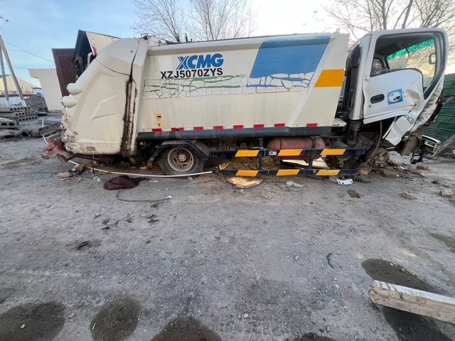 Фото лота: GARBAGE TRUCK XZJ5161ZYS, фото 4 из 7