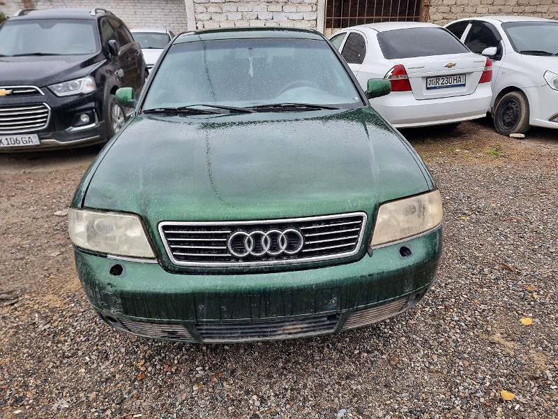 Фото лота: AUDI A6, фото 1 из 8