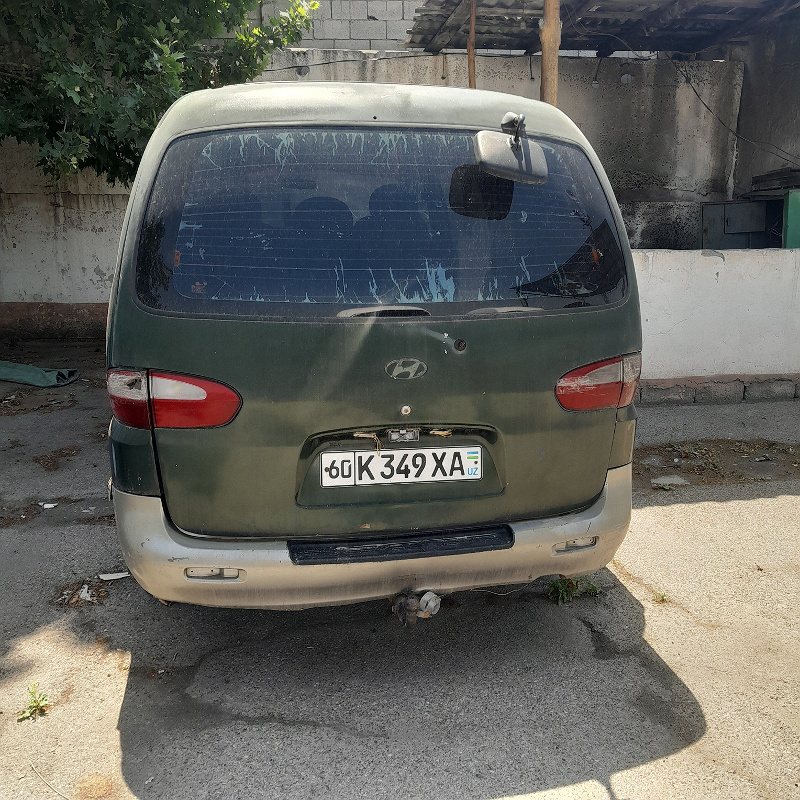Фото лота: HYUNDAI STAREX, фото 1 из 12