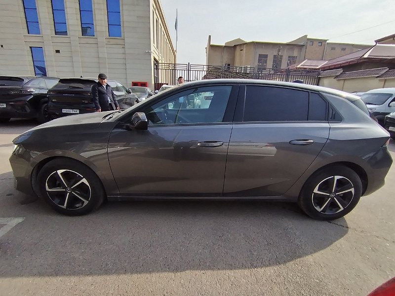 Фото лота: OPEL ASTRA, фото 8 из 12