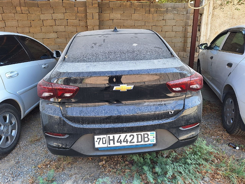 Фото лота: CHEVROLET ONIX, фото 5 из 7