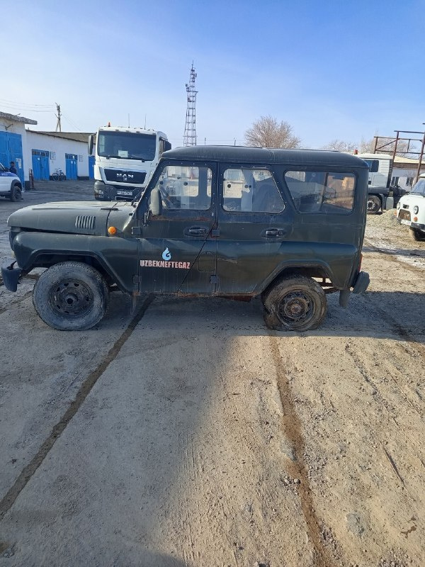 Фото лота: UAZ 315 195  95 527 LAA, фото 3 из 4