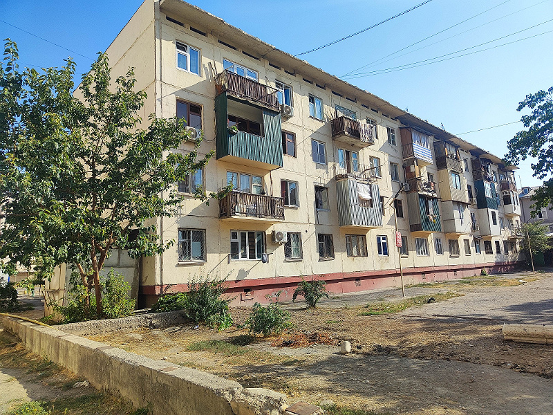 Фото лота: Квартира в многоэтажном доме, фото 1 из 7