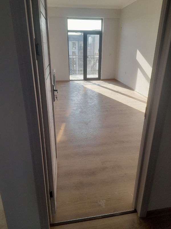 Фото лота: Квартира в многоэтажном доме, фото 5 из 5