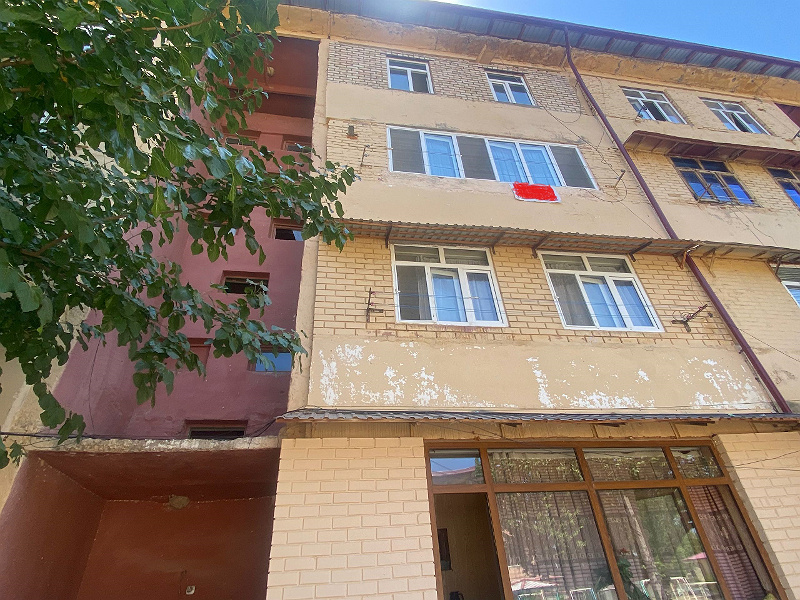 Фото лота: Квартира в многоэтажном доме, фото 1 из 13