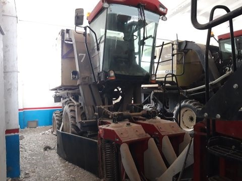 Фото лота: Traktor / Paxta terish mashinasi, фото 1 из 7