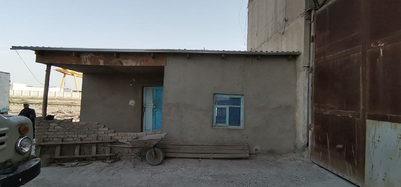 Фото лота: Здания «Узагрохимзащита», фото 3 из 6