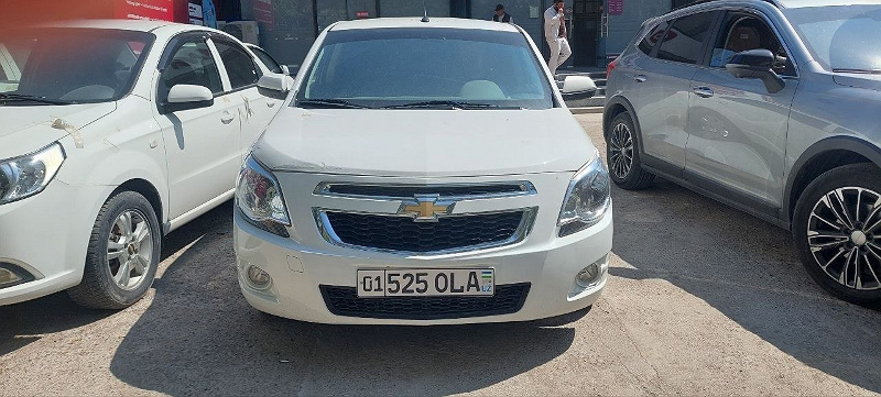 Фото лота: CHEVROLRT COBALT, фото 1 из 6