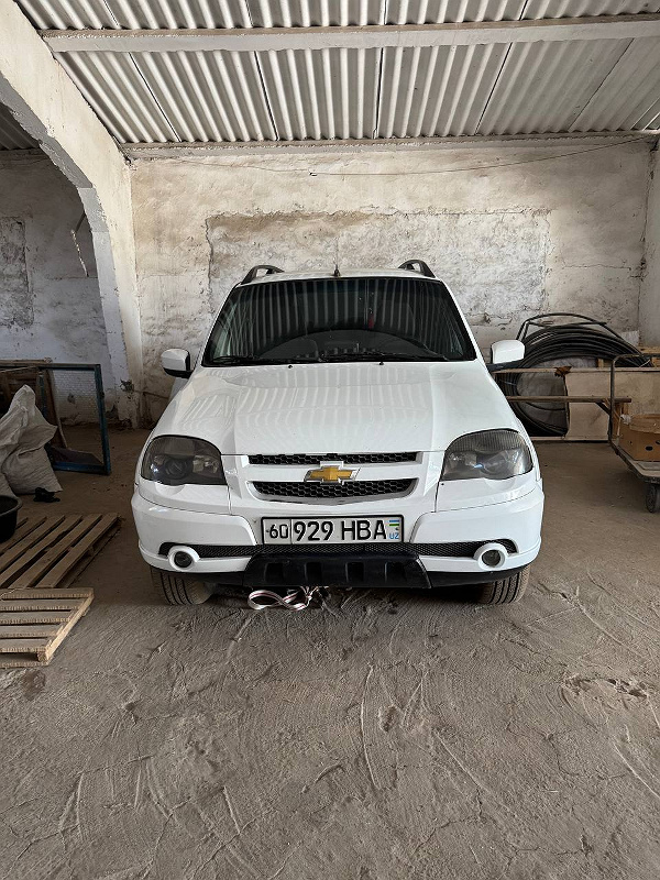 Фото лота: CHEVROLET NIVA 21230055GLC, фото 1 из 9