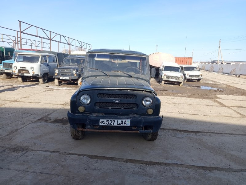 Фото лота: UAZ 315 195  95 527 LAA, фото 1 из 4