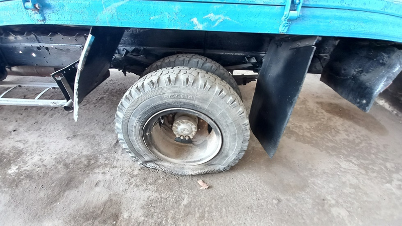 Фото лота: Грузовой автомобиль, фото 6 из 8