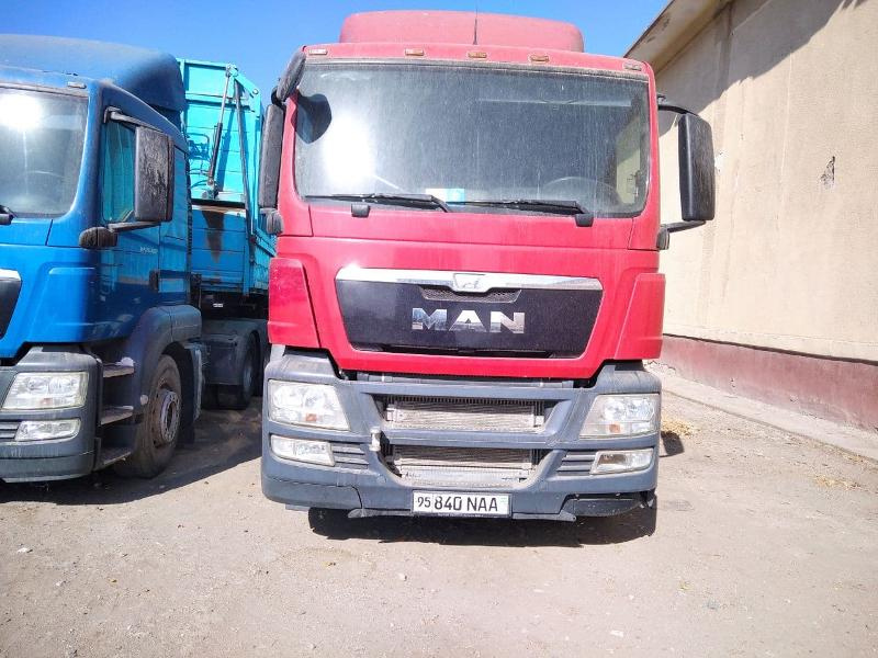 Фото лота: 1).MAN TGS 26.400 6x4 BLS, 2). MAKINSAN, 3). MAKINSAN, фото 10 из 10