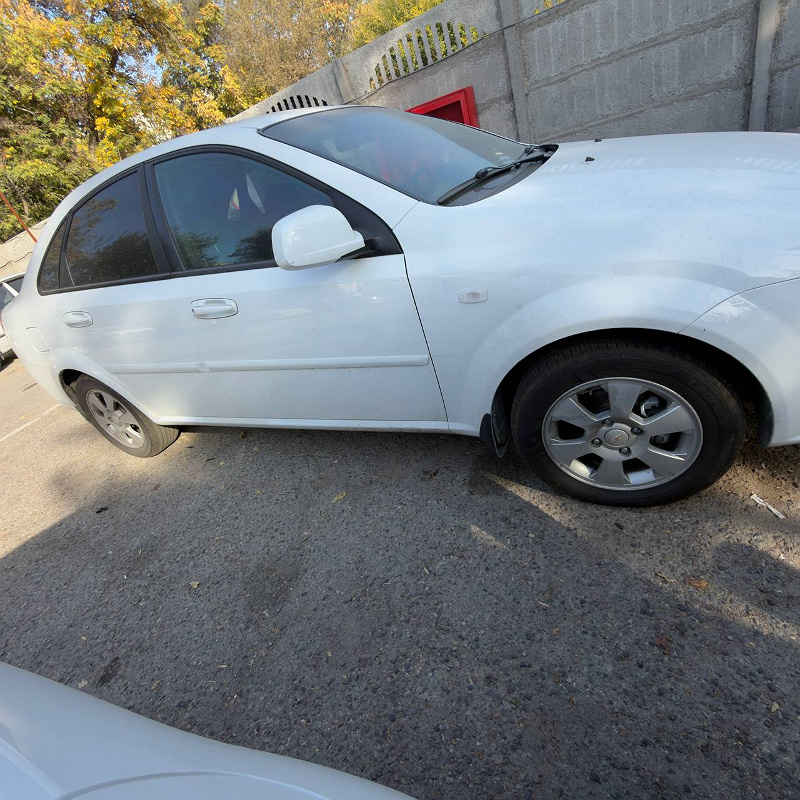 Фото лота: CHEVROLET LACETTI, фото 12 из 12