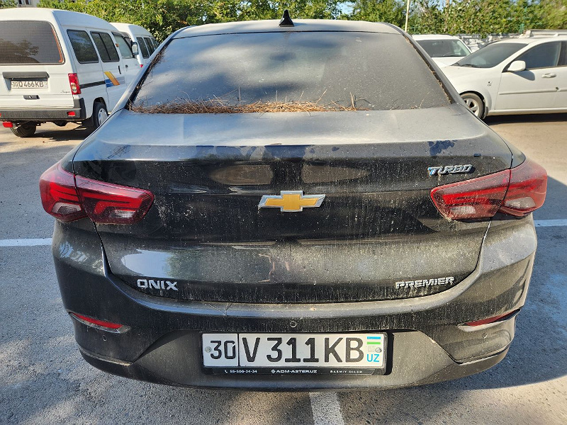 Фото лота: CHEVROLET ONIX, фото 13 из 14