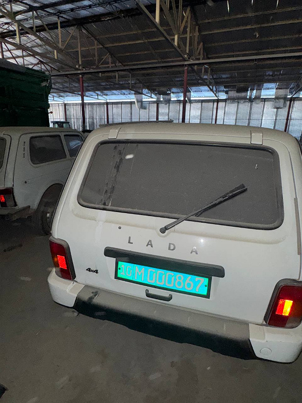 Фото лота: LADA NIVA 4x4, фото 9 из 10