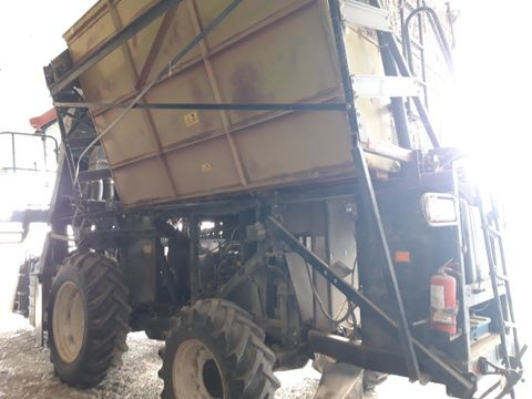 Фото лота: Traktor / Paxta terish mashinasi, фото 3 из 8