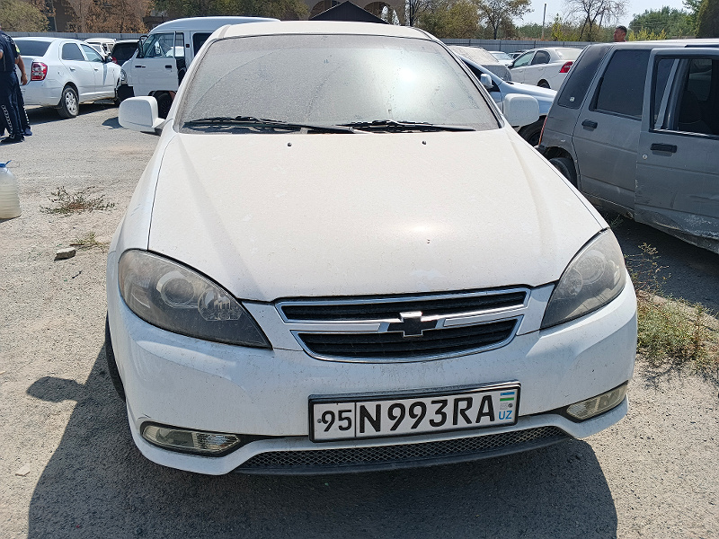 Фото лота: LACETTI SX, фото 1 из 9