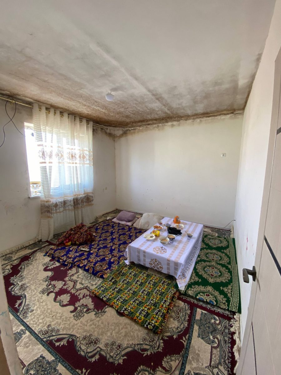 Ko'p qavatli uydagi xonadon