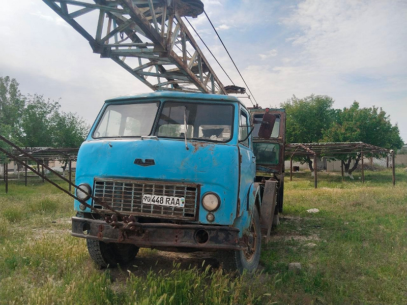 Фото лота: MAZ3500ASH avtransport 70/448RAA, фото 1 из 4