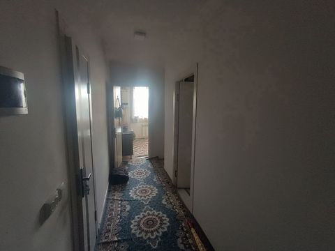 Фото лота: Квартира в многоэтажном доме, фото 2 из 8