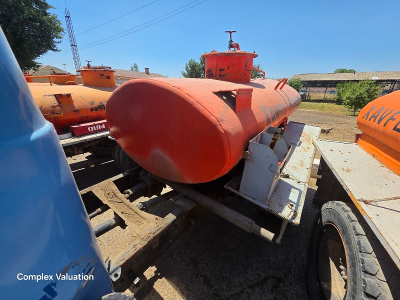 Фото лота: GAZ 53ATS 20217EAA, фото 2 из 6