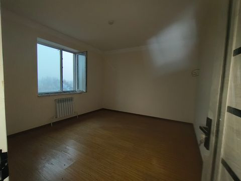 Фото лота: Квартира в многоэтажном доме, фото 2 из 9