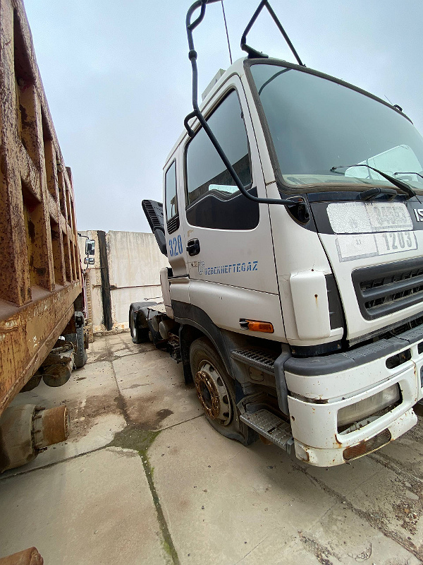 Фото лота: Isuzu SAZ EXZ51K Tyagach, фото 2 из 5