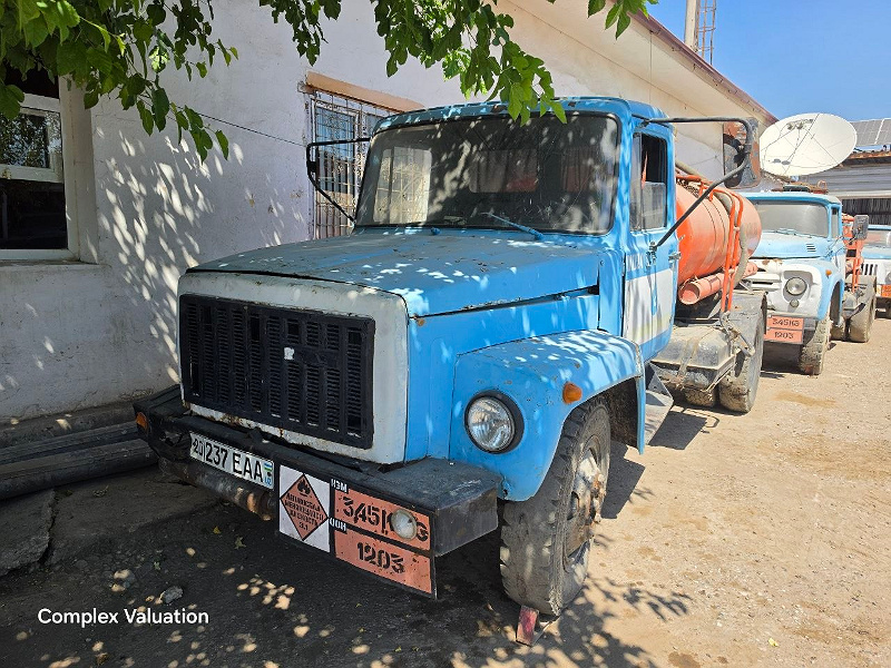 Фото лота: GAZ 3307 20237EAA, фото 1 из 5
