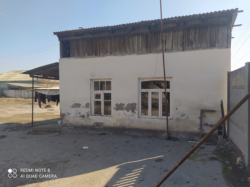 Фото лота: Здания «Узагрохимзащита», фото 1 из 4