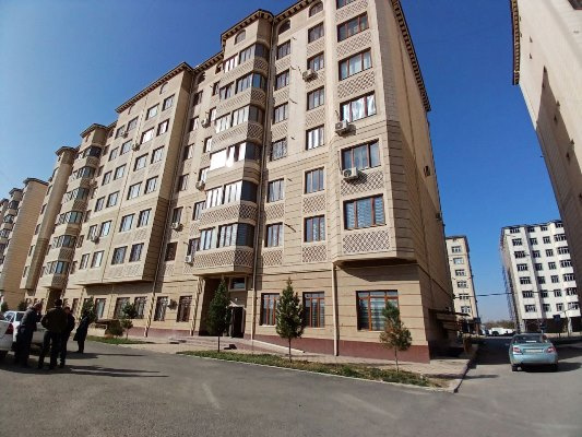 Kop qavatli uydagi xonadon