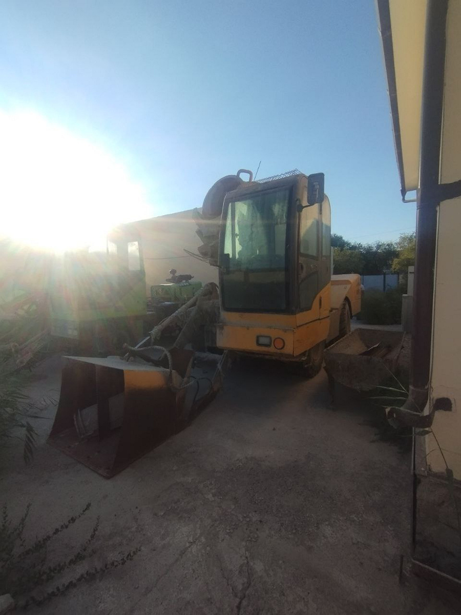CARWIX HY-400 Betonosmestitel