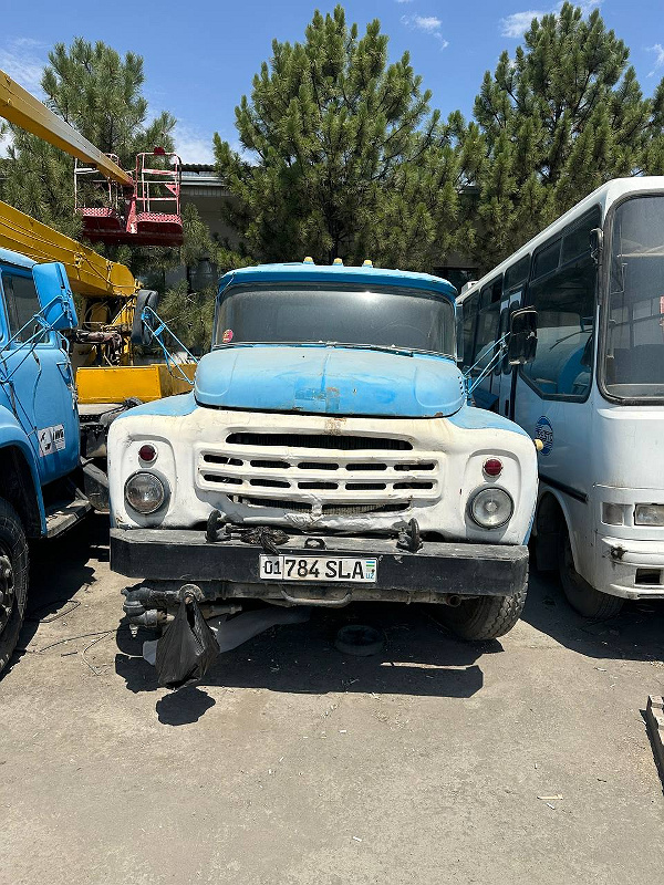 Фото лота: ZIL PM -130, фото 1 из 7
