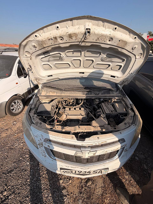 Фото лота: CHEVROLET COBALT, фото 8 из 9