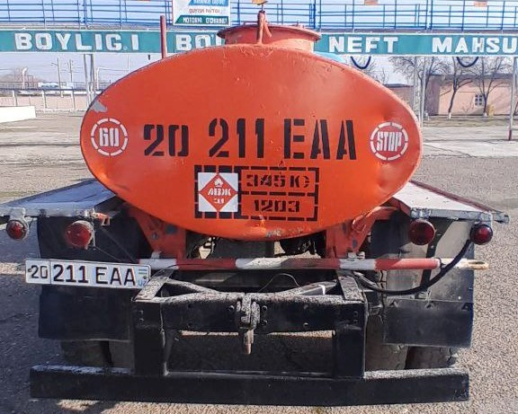 Фото лота: GAZ 52  20 211 EAA, фото 5 из 5