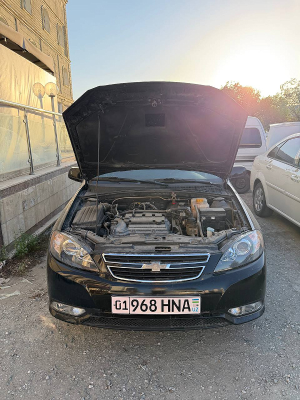 Фото лота: CHEVROLET LACETTI, фото 2 из 10