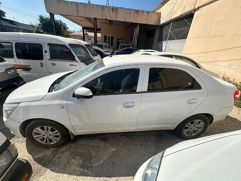 Фото лота: CHEVROLET COBALT, фото 12 из 13