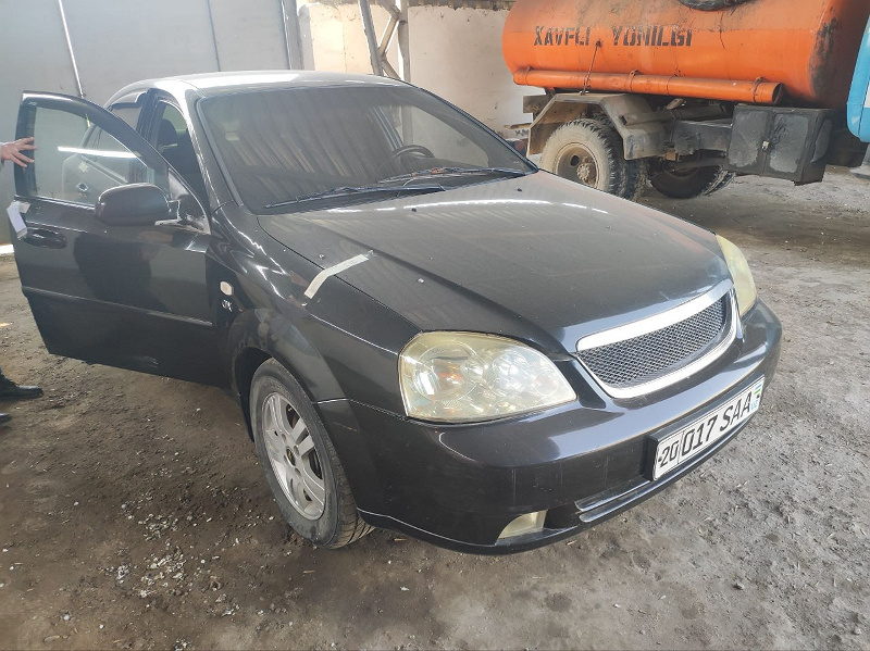 Фото лота: CHEVROLET LACETTI, фото 1 из 6