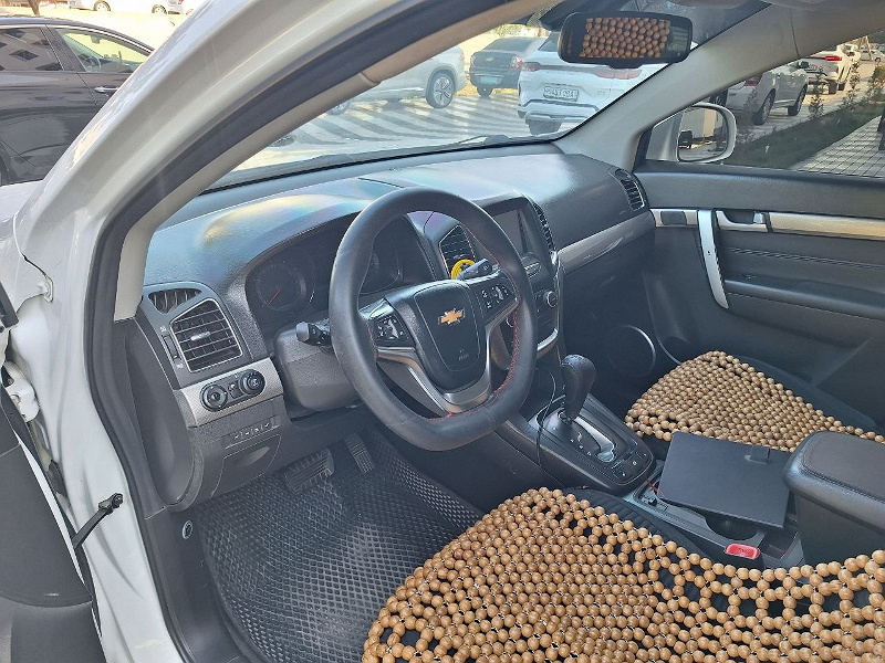Фото лота: CHEVROLET CAPTIVA, фото 6 из 9