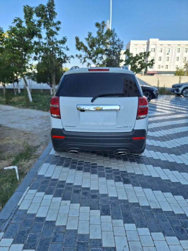 Фото лота: CHEVROLET CAPTIVA, фото 2 из 9