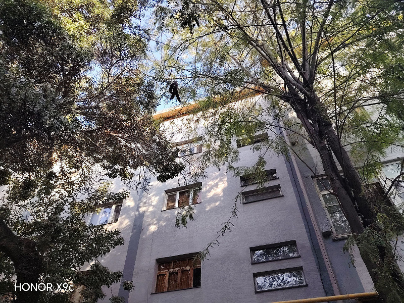 Фото лота: Квартира в многоэтажном доме, фото 1 из 11