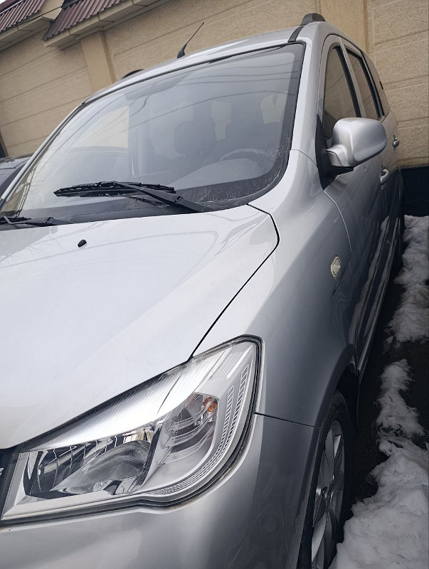 Фото лота: DONGFENG GLORY 330S DXK6440AFF, фото 4 из 9