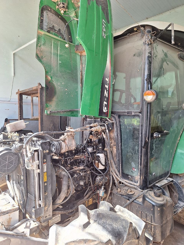 Фото лота: TTZ-LS U62 traktor 70EA040, фото 2 из 4